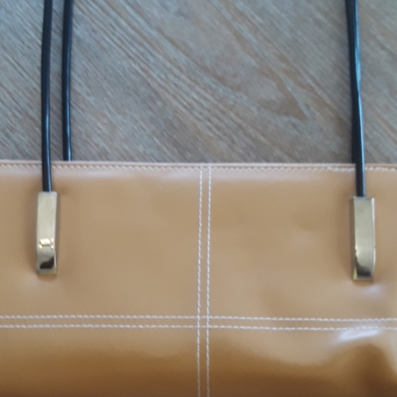 Tan Hobo Purse - Picture 5 of 5